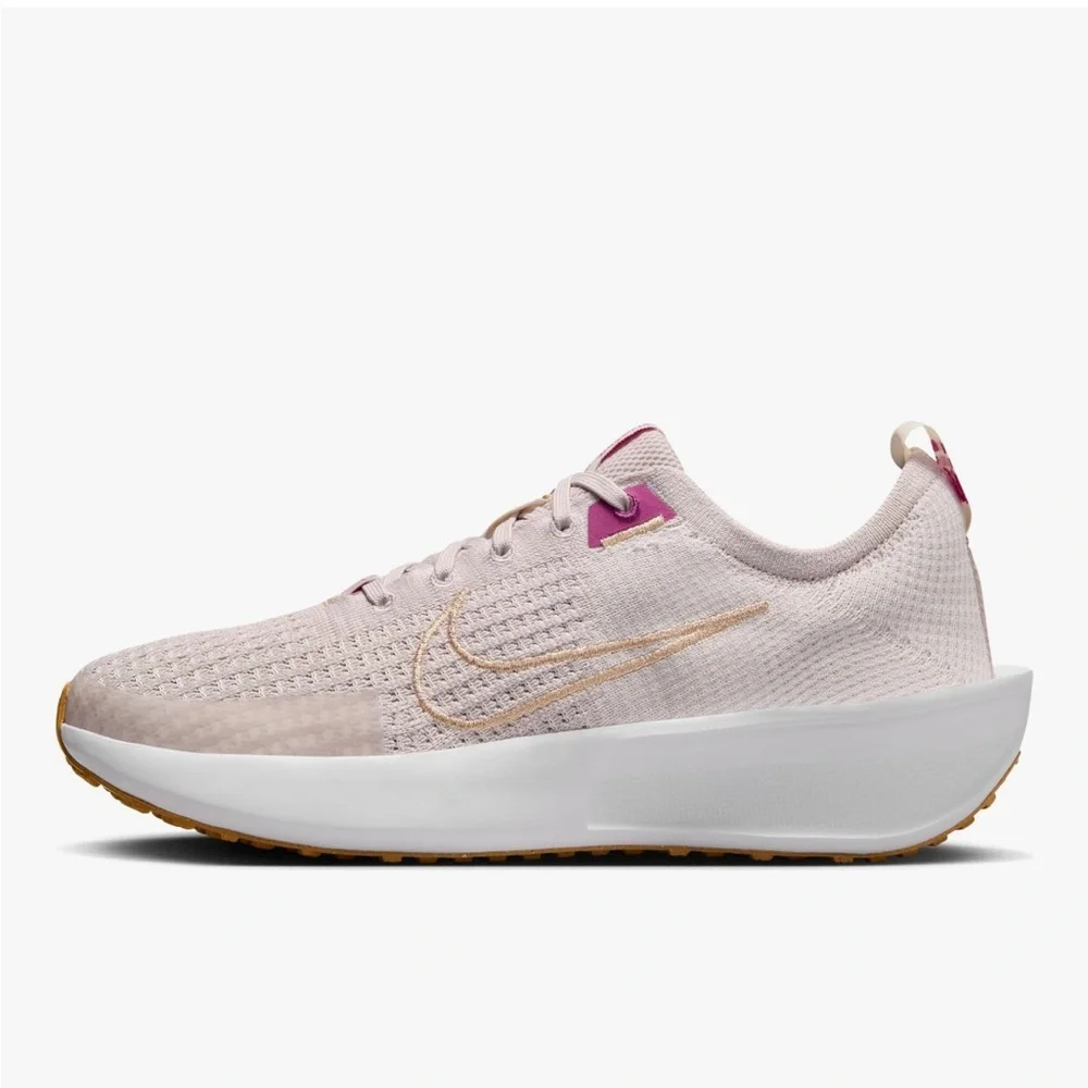 Nike Women’s Interact Run Running Shoes - Picture 2 of 16